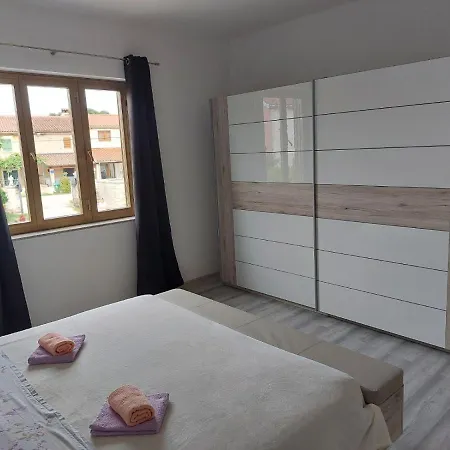 Apartment Apartman Baksa