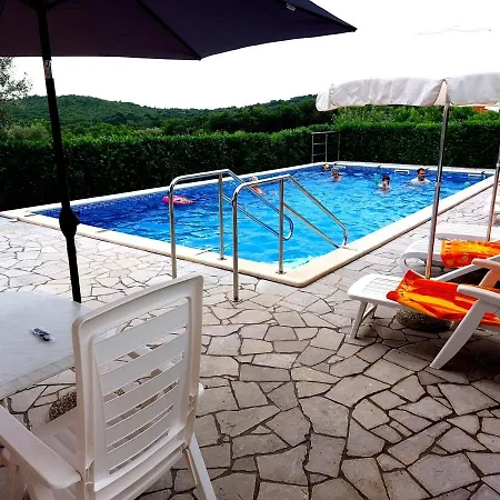 Apartman Baksa * Kanfanar
