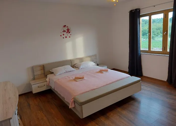 Baksa アパート *