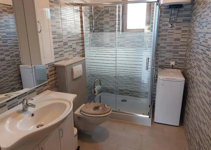 アパート Baksa カンファナル